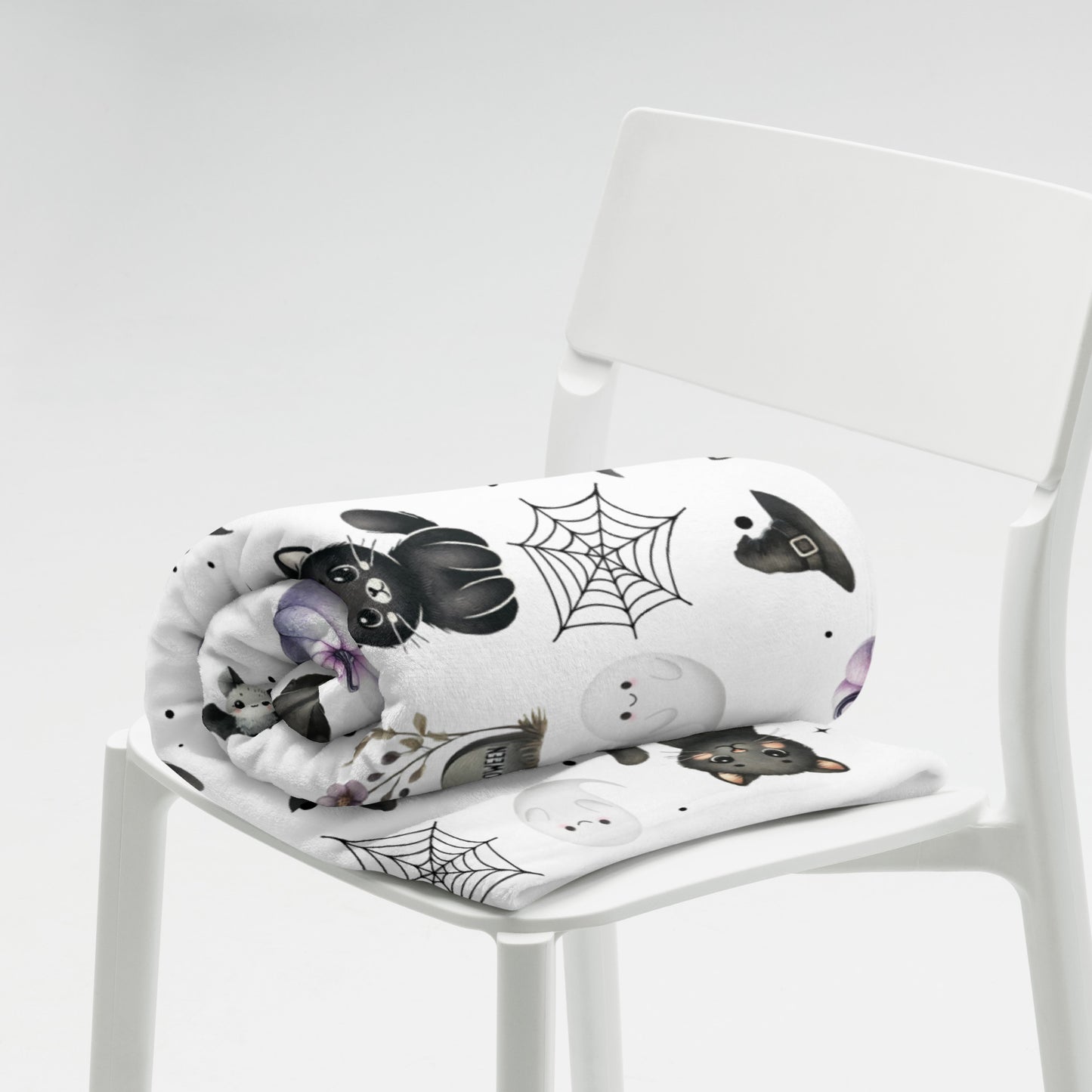 Cute Halloween Black Cats, Ghosts, Bats and Spider Kawaii Pattern Cozy Velveteen Plush Blanket