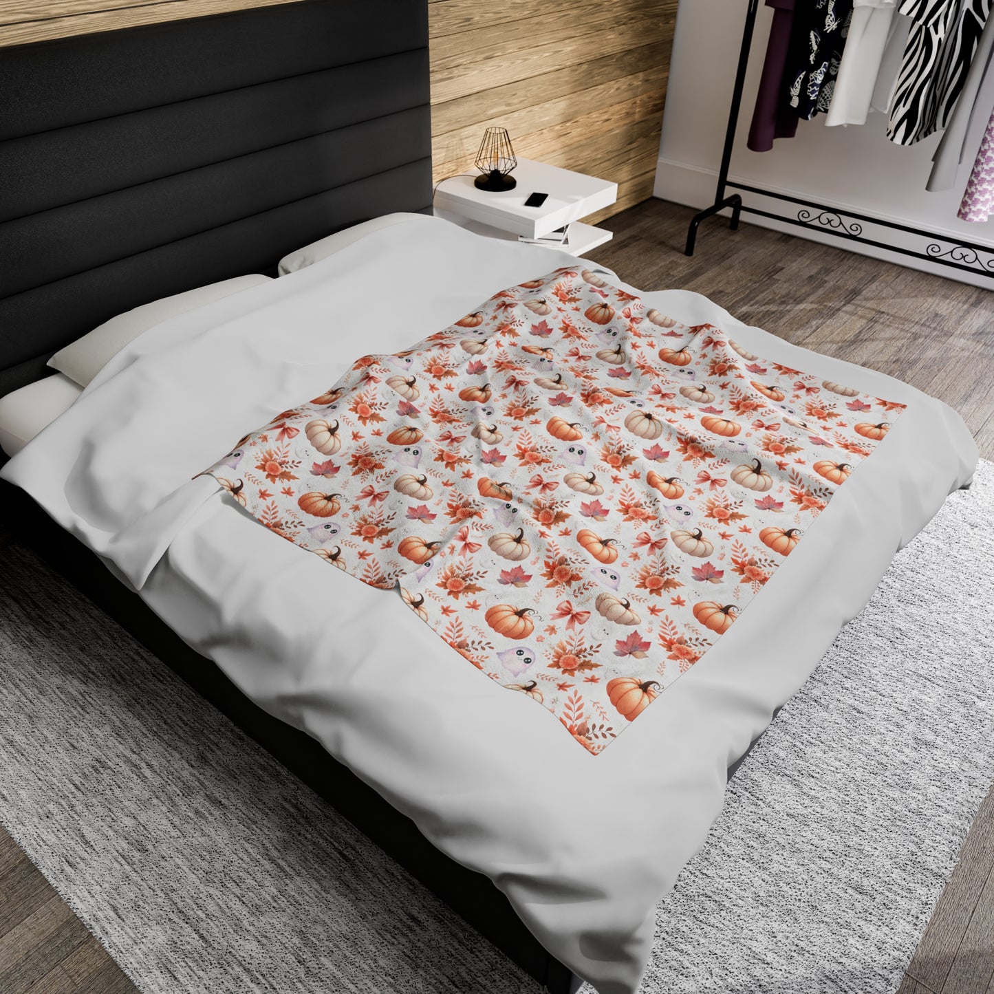 Cute Coquette Pumpkin & Ghost Pattern Cozy Fall Velveteen Plush Blanket