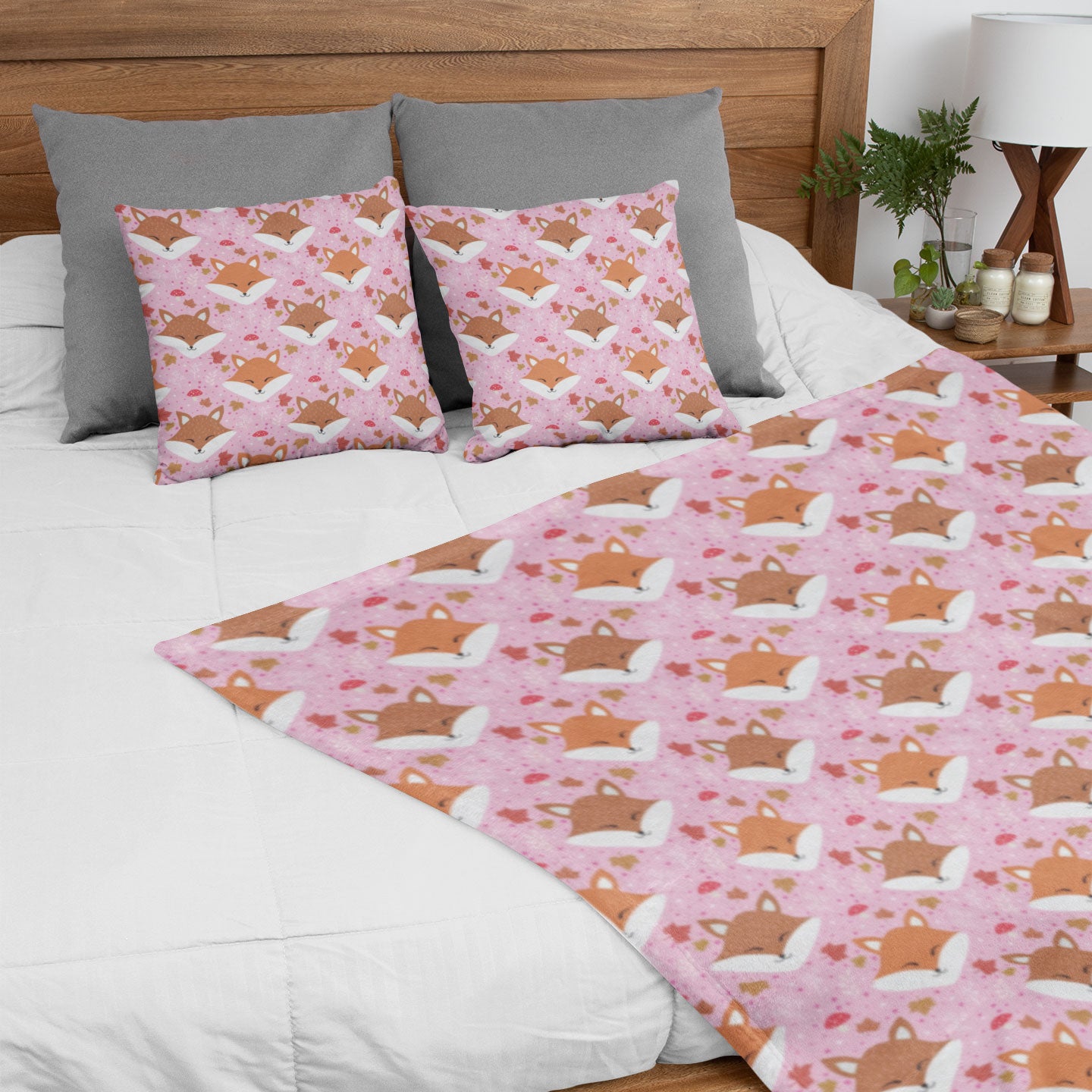 Cute Woodland Sleeping Fox Pink Cozy Plush Blanket